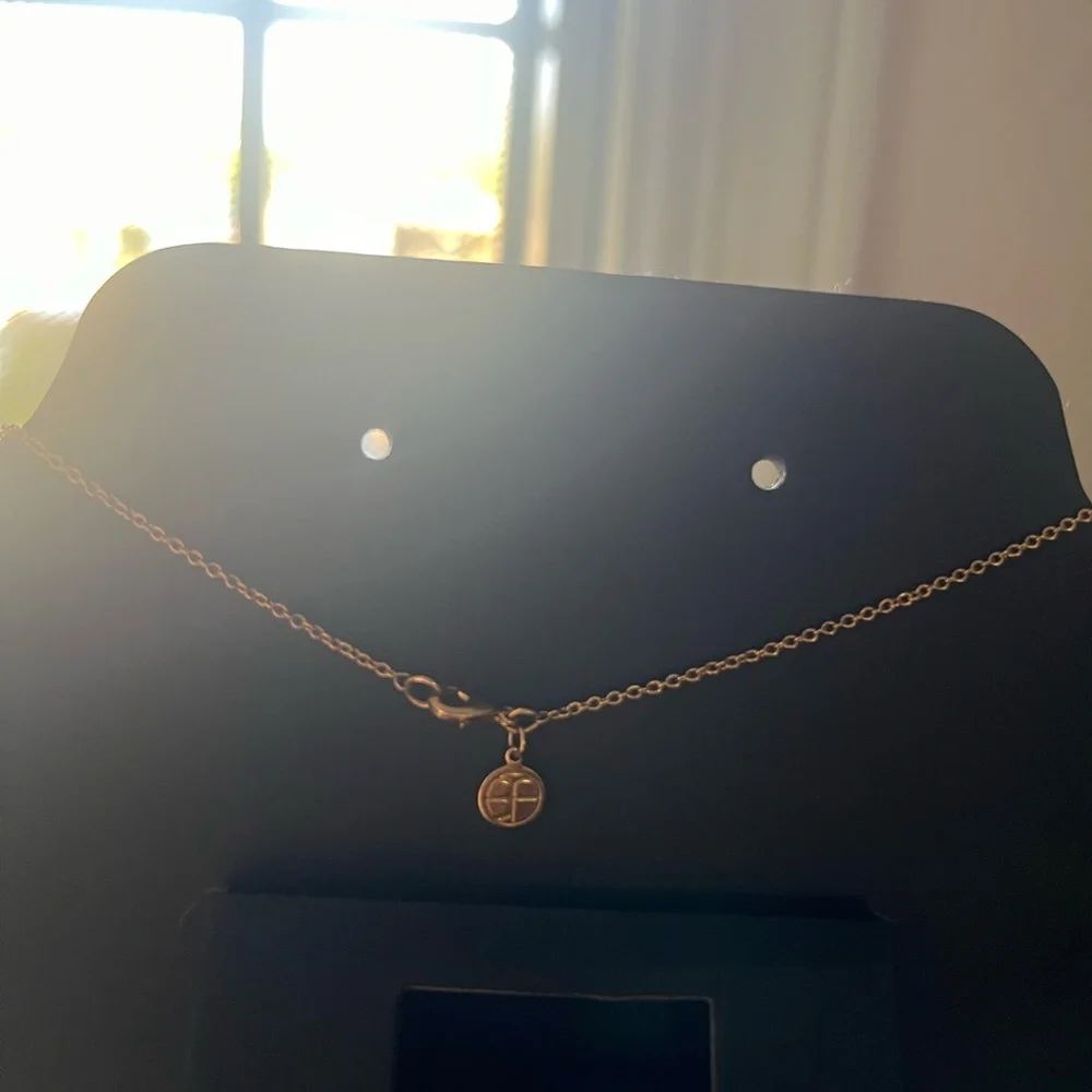 Key Necklace with Rhinestone - Picture 4 of 4